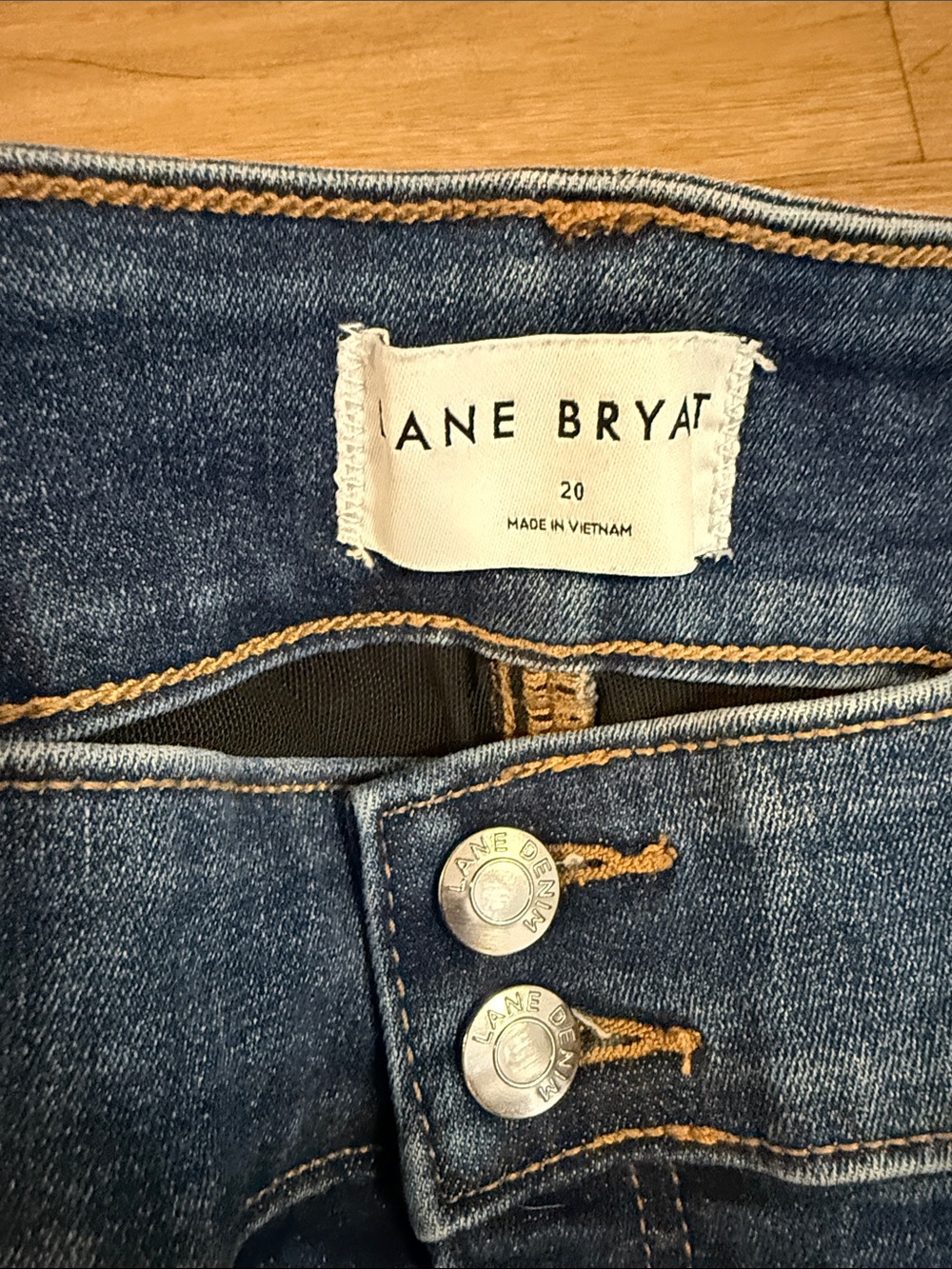 Lane Bryant Wide Leg Bootcut Medium Wash Denim Jeans Plus Size 20 - Picture 3 of 6